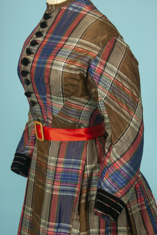 Photo of a silk plaid dress, circa 1869 to 1870